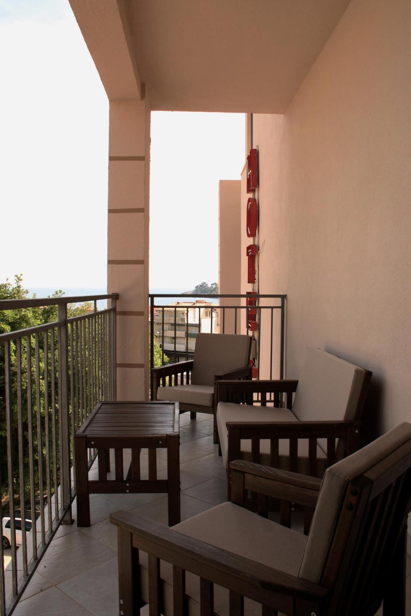 Hotel Petrovac מראה חיצוני תמונה
