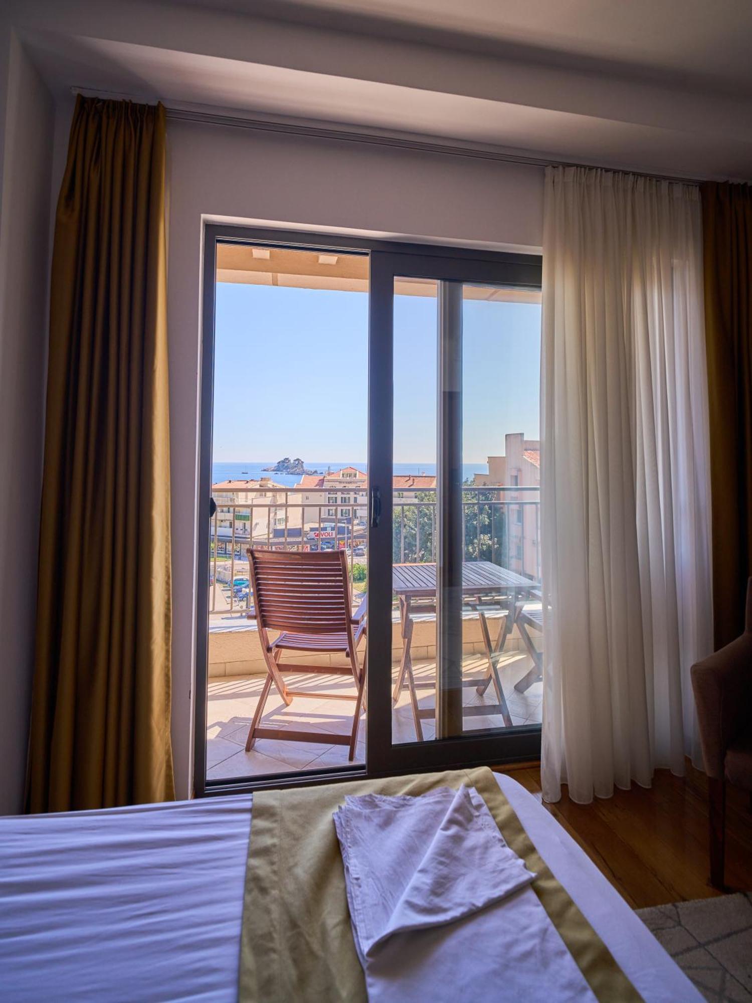 Hotel Petrovac מראה חיצוני תמונה